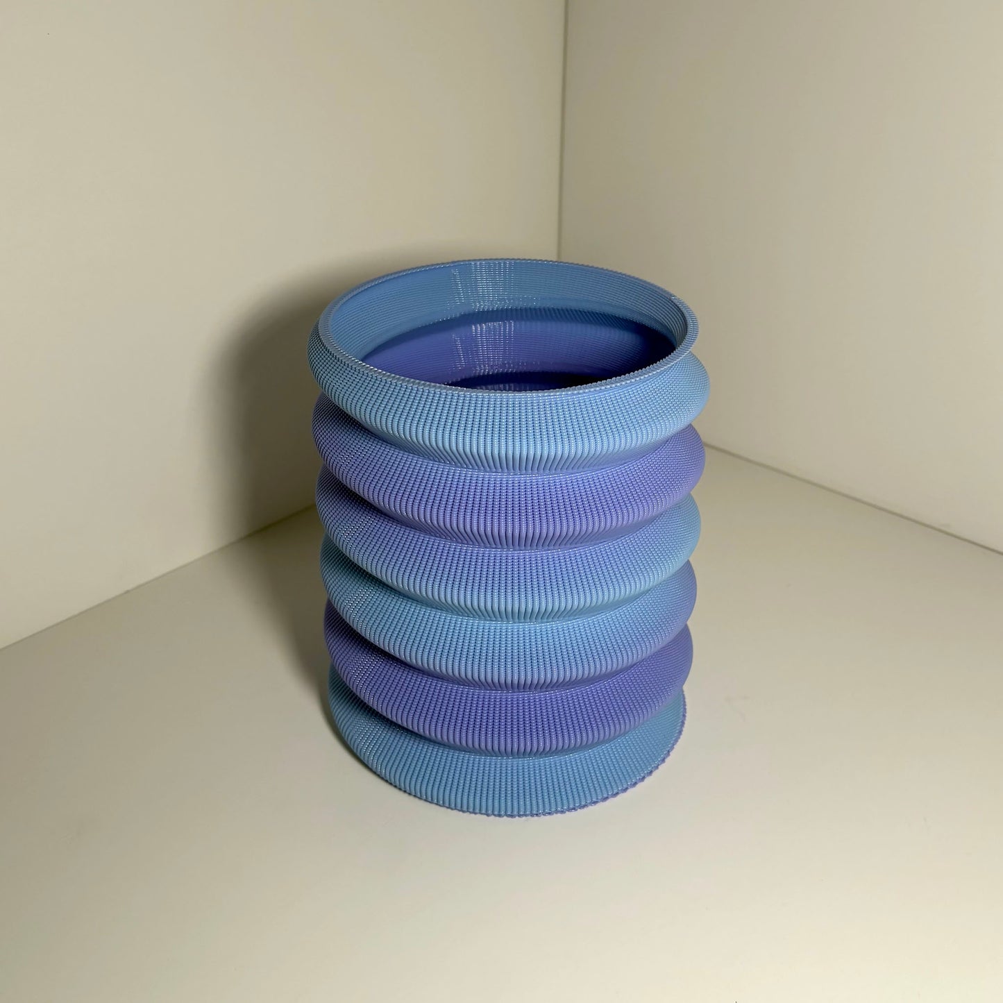 SWIRL PLANTER, SMALL - BLUEBERRY BUBBLEGUM