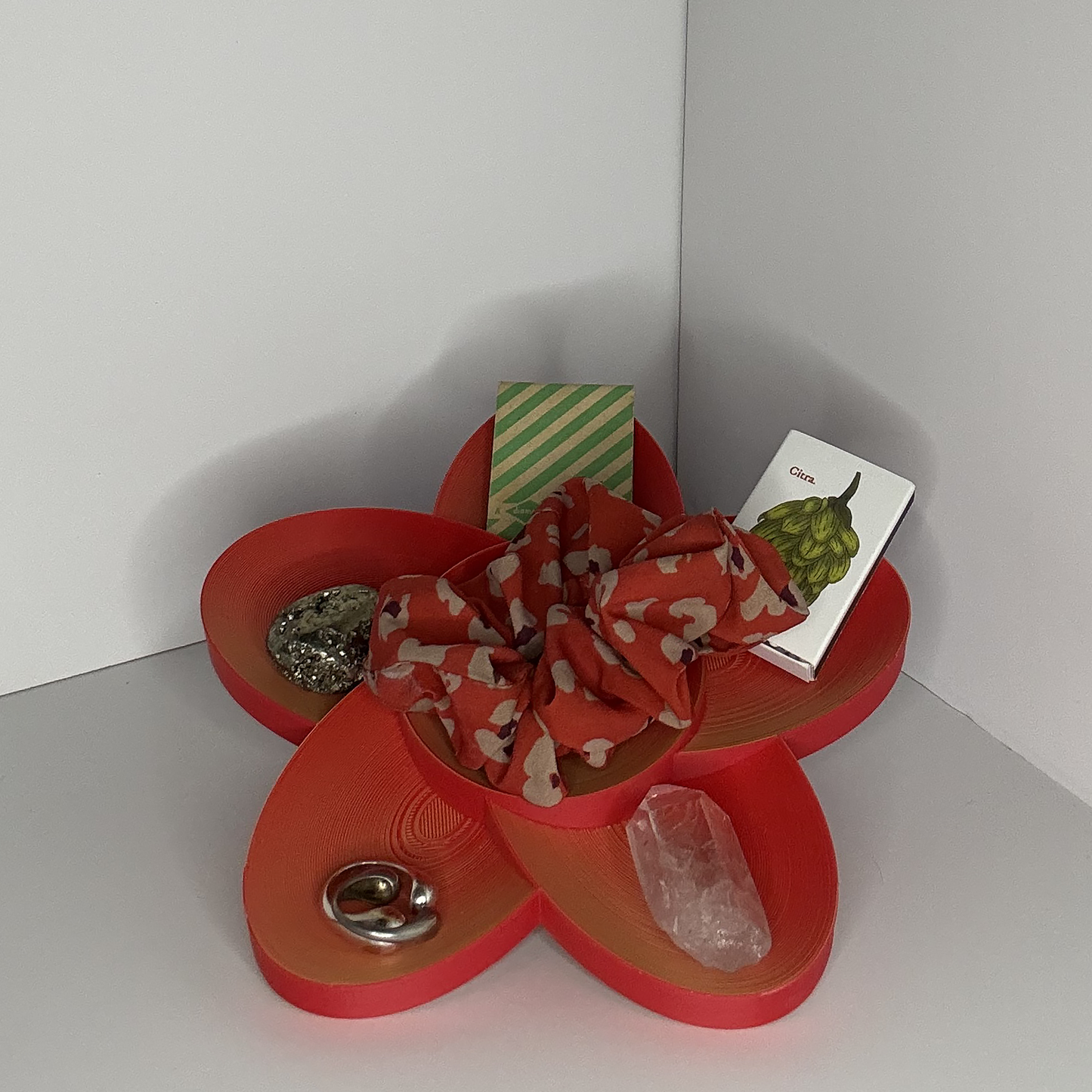 FLOWER POWER CATCHALL - FIREBIRD