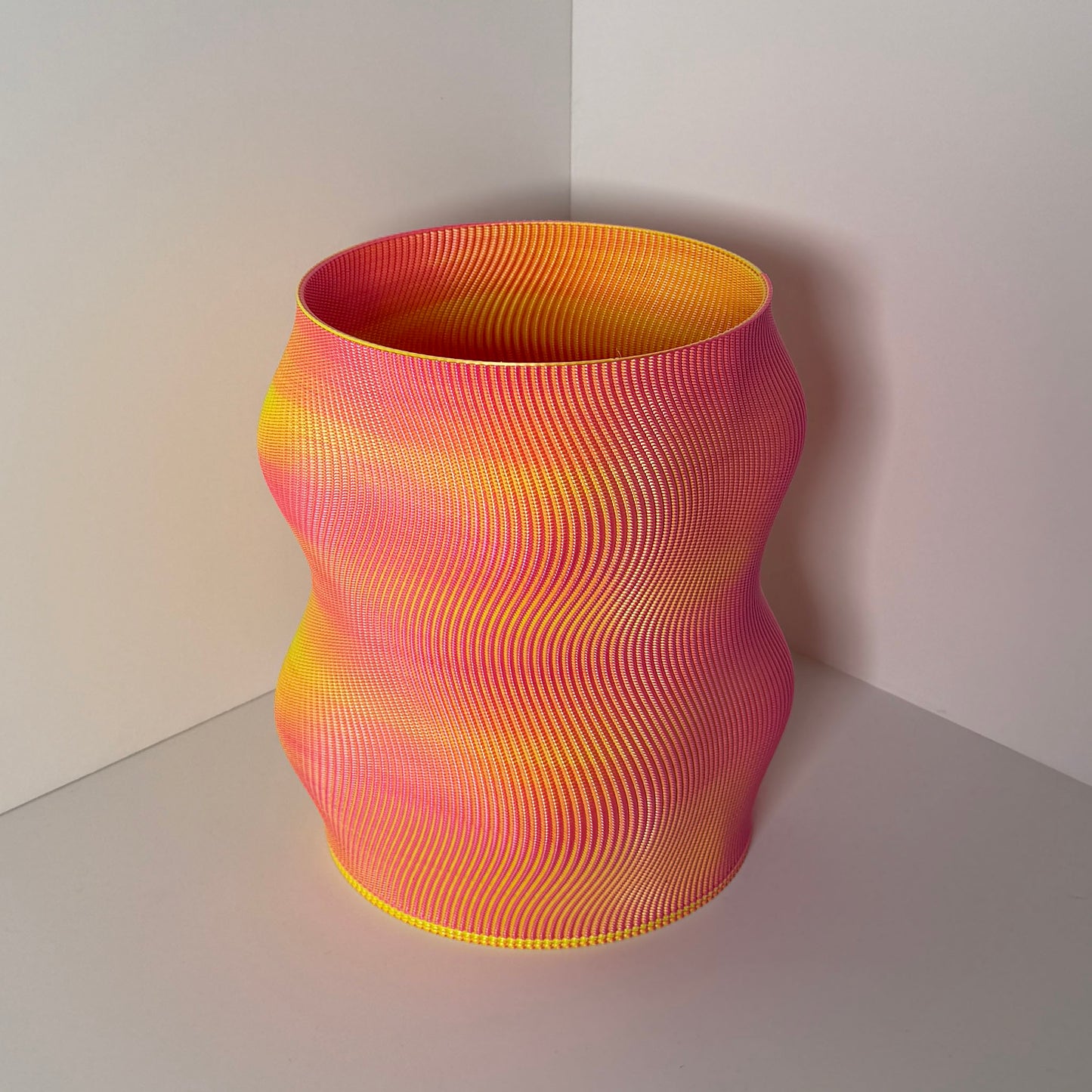 SWELL PLANTER, LARGE - PINK LEMONADE