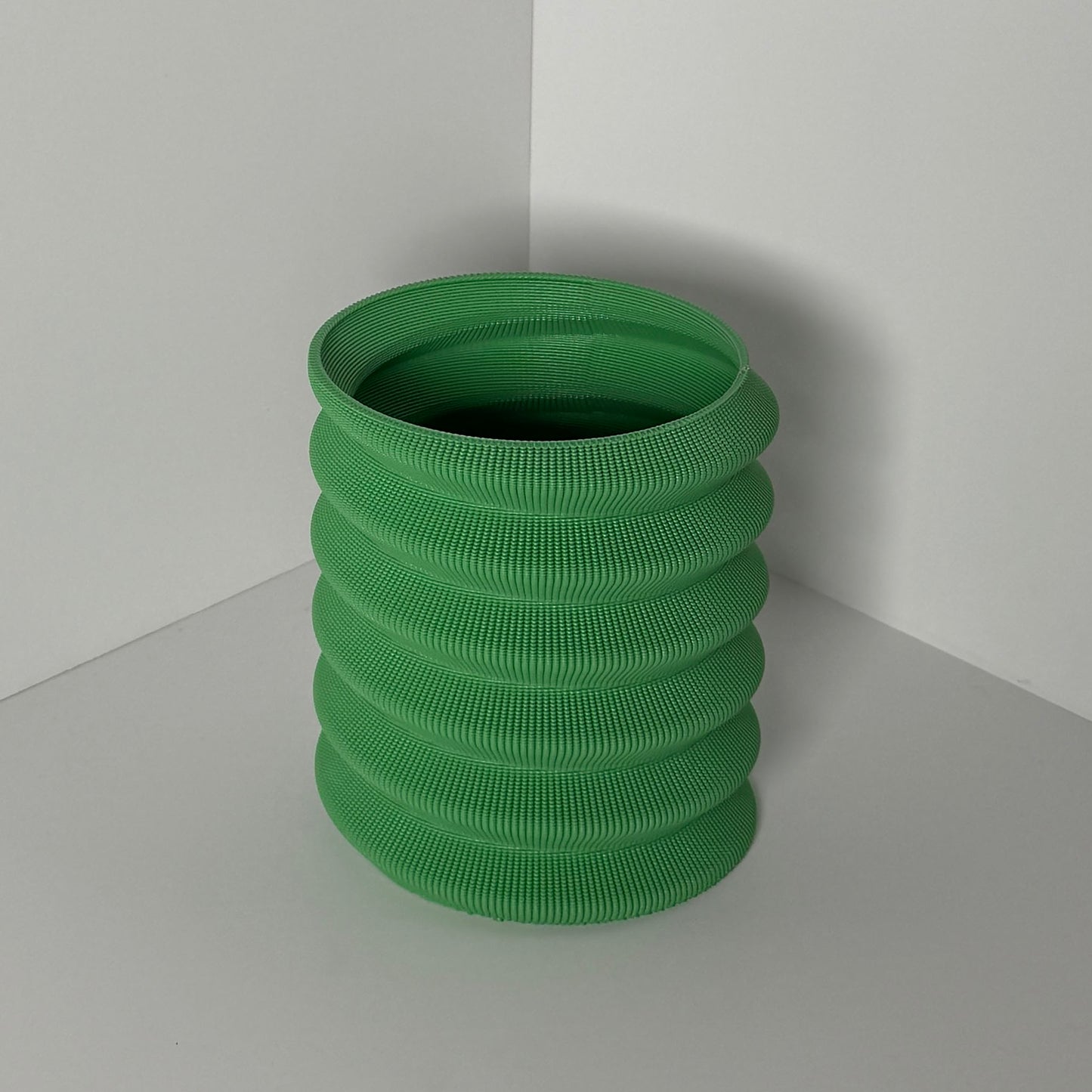 SWIRL POT, SMALL - GRASS